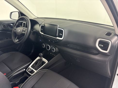 New 2026 Hyundai Venue SEL image 13