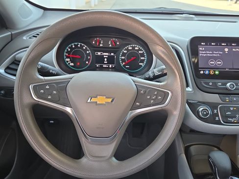 Used 2022 Chevrolet Malibu LS image 25