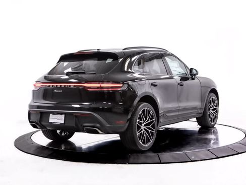 Used 2026 Porsche Macan AWD/4WD image 7