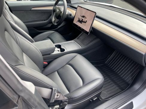 Used 2023 Tesla Model 3 Standard Range image 24