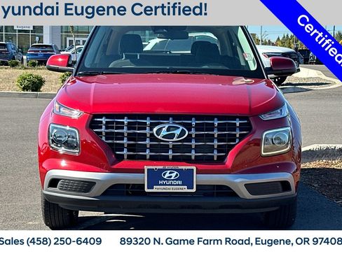 Used 2025 Hyundai Venue SEL FWD image 11