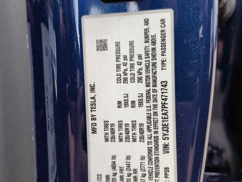 Used 2023 Tesla Model 3 Standard Range image 35