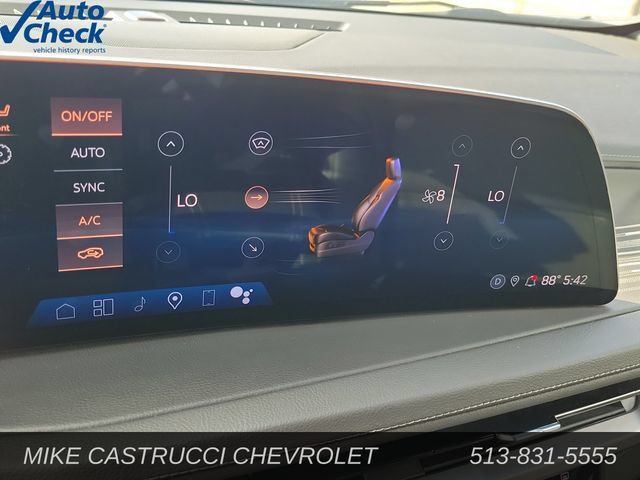 Used 2025 Cadillac XT4 Premium Luxury FWD image 16