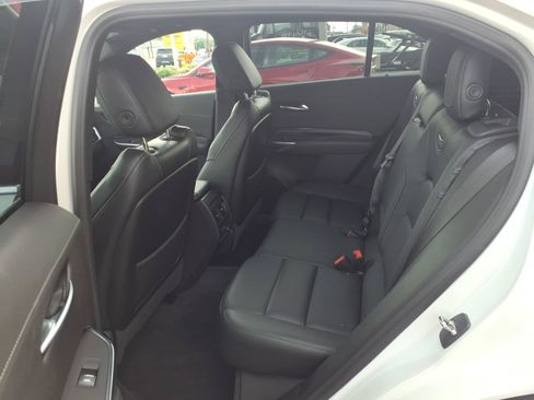 Certified 2023 Cadillac XT4 Luxury w/ Cold Weather Package FWD image 15