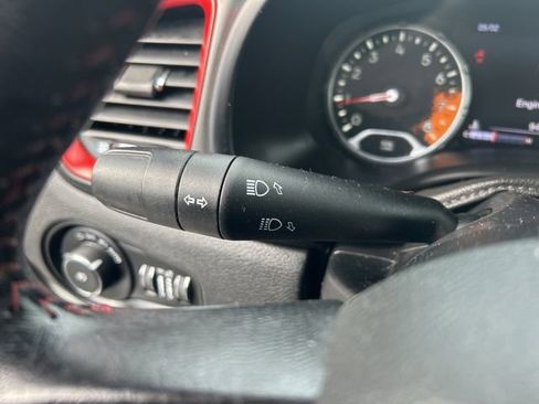 Used 2016 Jeep Renegade Trailhawk AWD/4WD image 26