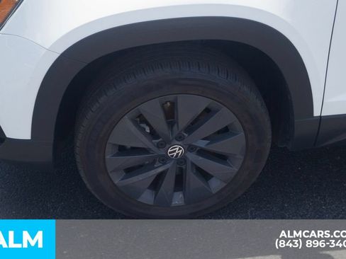 Used 2024 Volkswagen Taos S FWD image 12