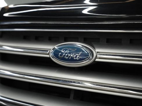Used 2017 Ford Escape SE FWD image 6