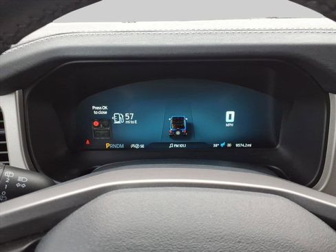 Used 2025 Ford Bronco Outer Banks image 13