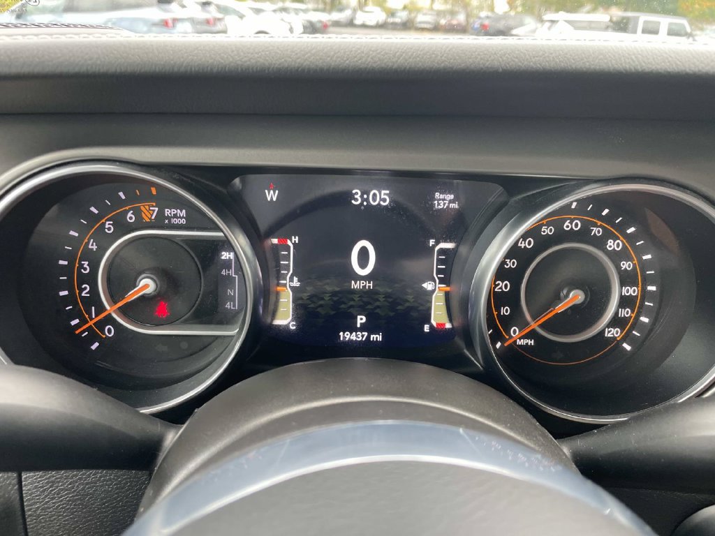 Used 2023 Jeep Gladiator Rubicon w/ Cold Weather Group AWD/4WD image 32