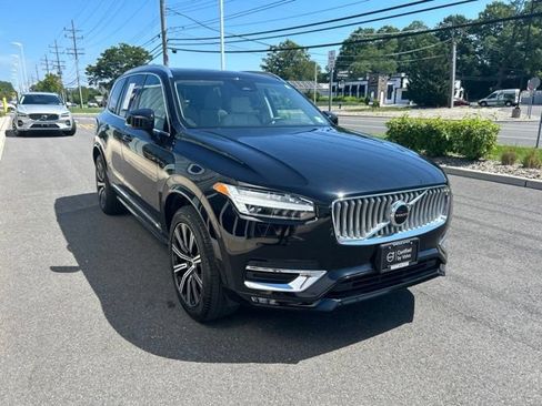 Used 2025 Volvo XC90 B5 Core w/ Climate Package AWD/4WD image 6