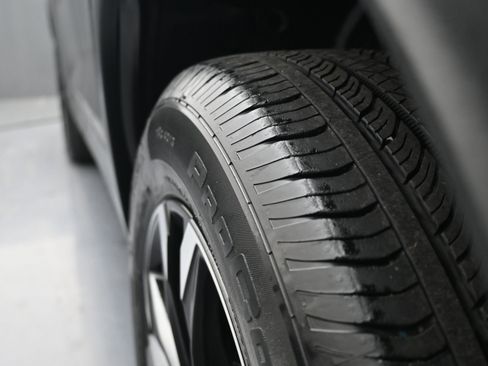 Used 2023 Chevrolet TrailBlazer LT FWD image 32