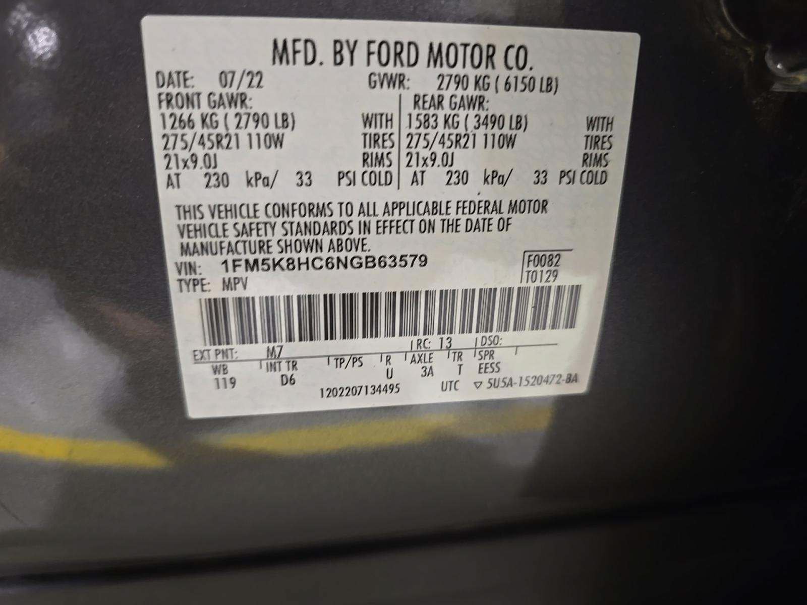 Used 2022 Ford Explorer Platinum w/ Equipment Group 601A AWD/4WD image 16