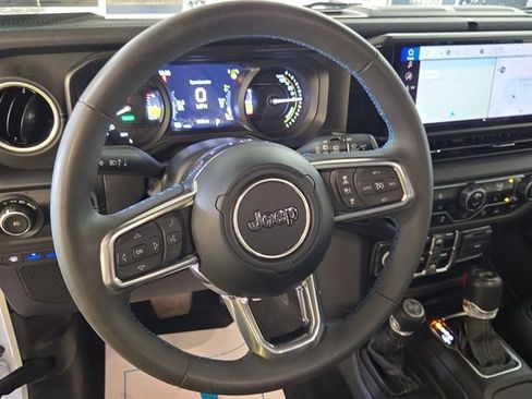 Used 2024 Jeep Wrangler High Altitude AWD/4WD image 5
