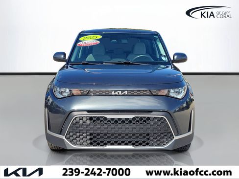 Certified 2025 Kia Soul LX w/ LX Technology Package FWD image 2