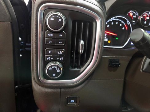 Used 2019 Chevrolet Silverado 1500 LT Trail Boss AWD/4WD image 45