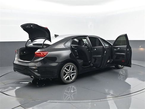 Used 2019 Kia Forte S image 28