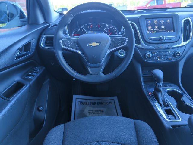 Used 2023 Chevrolet Equinox LT FWD image 2