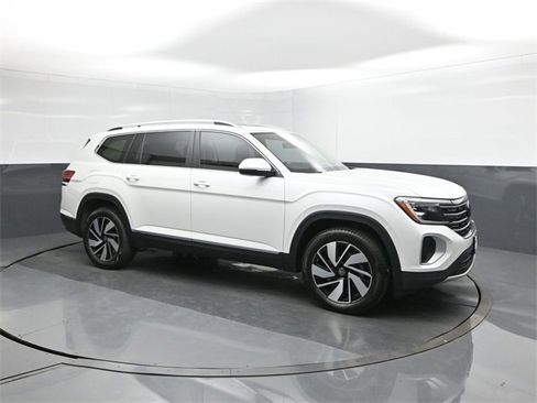 New 2026 Volkswagen Atlas SEL image 17