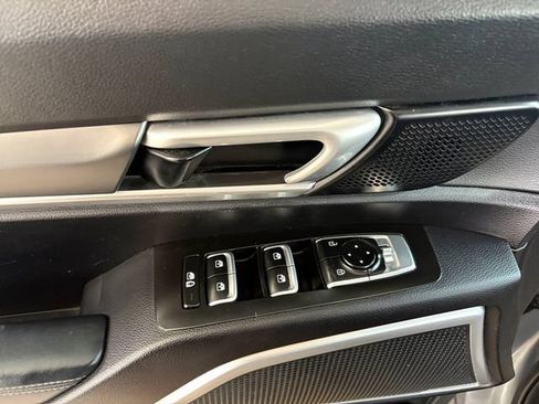 Used 2020 Kia Telluride LX AWD/4WD image 17