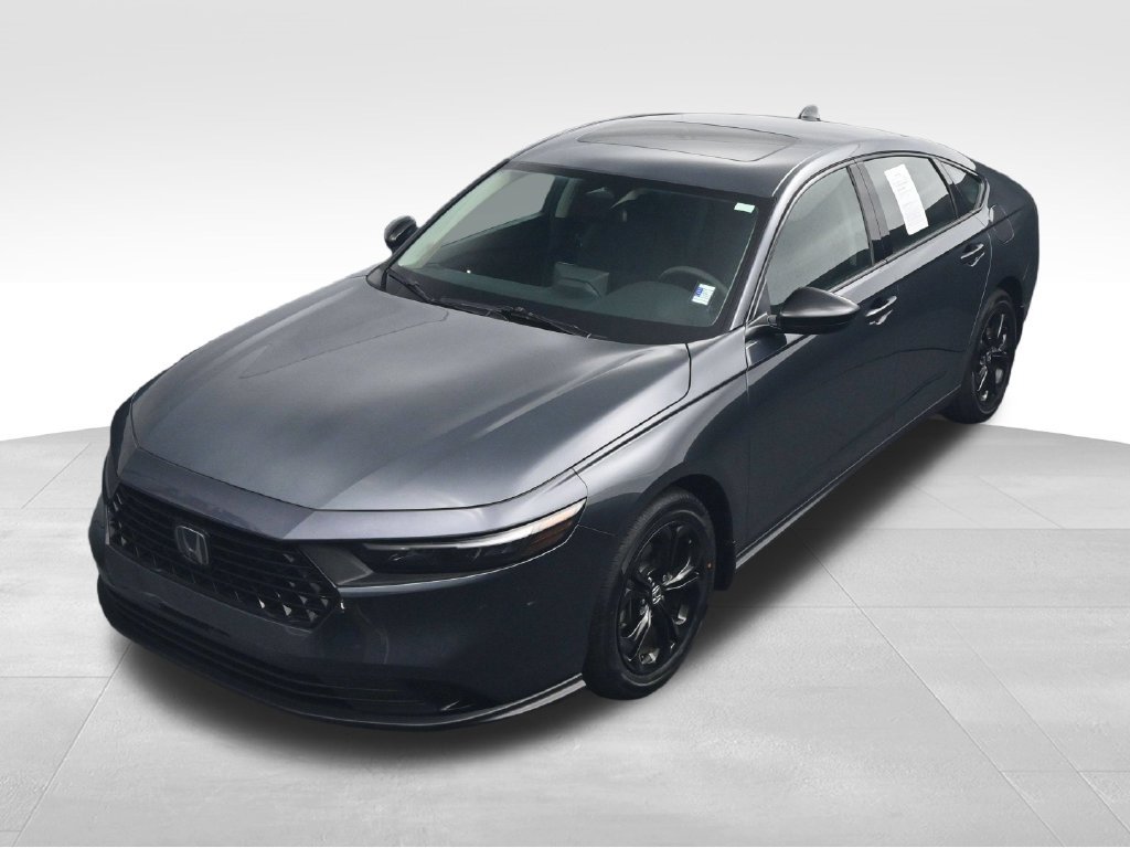Used 2025 Honda Accord SE image 38