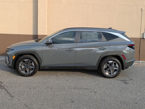 New 2026 Hyundai Tucson SEL image 9