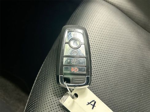 Used 2022 Lincoln Corsair AWD w/ Equipment Group 101A image 12