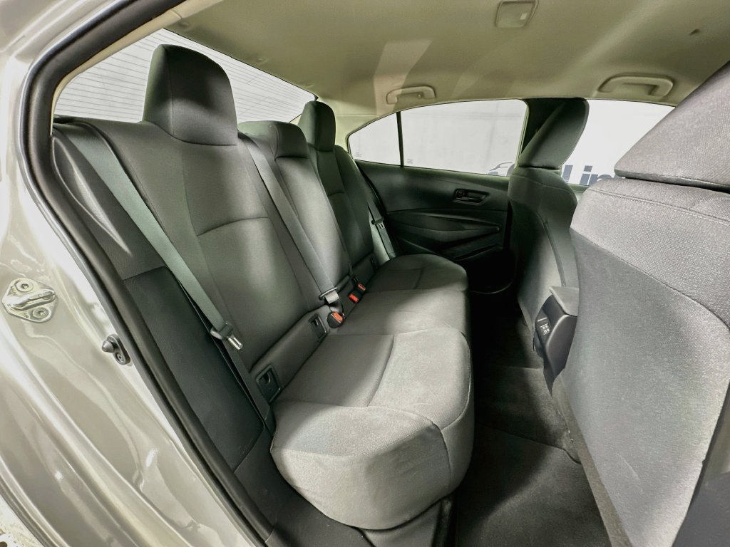 Used 2024 Toyota Corolla LE FWD image 30