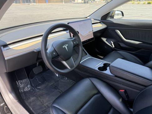 Used 2021 Tesla Model 3 Standard Range Plus RWD image 16