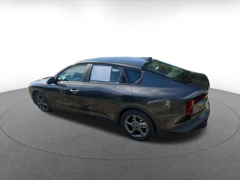 Used 2025 Kia K4 FWD image 9