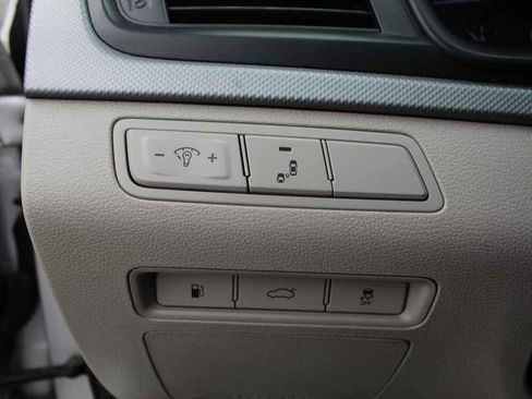 Used 2019 Hyundai Sonata SE image 11