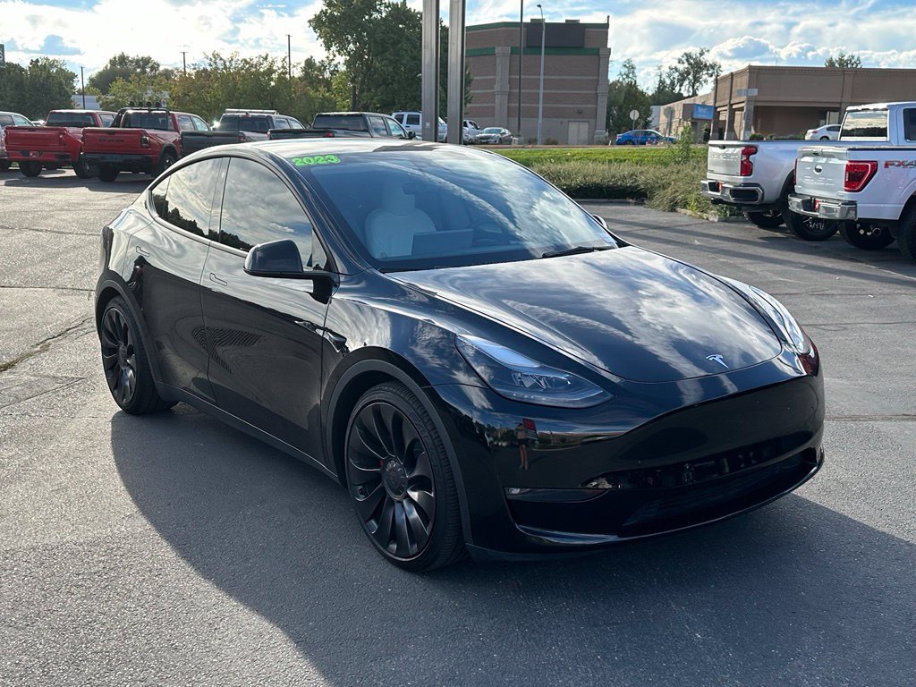 Used 2023 Tesla Model Y Performance AWD/4WD image 4
