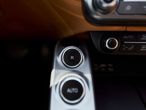 Used 2018 Ferrari GTC4Lusso image 67