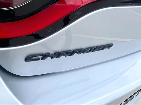 Used 2022 Dodge Charger SXT w/ Blacktop Package RWD image 9