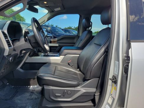Used 2019 Ford F150 Lariat RWD image 14