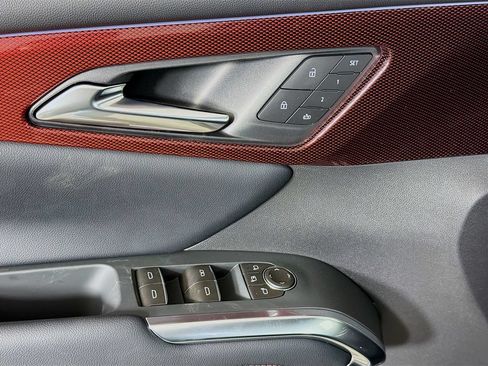 New 2026 Chevrolet Traverse RS w/ LPO, Floor Liner Package AWD/4WD image 16