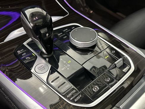 Used 2021 BMW X7 xDrive40i w/ Parking Assistance Package image 20