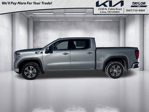 Used 2025 GMC Sierra 1500 SLT image 8