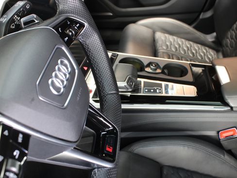 Used 2023 Audi RS 6 image 44