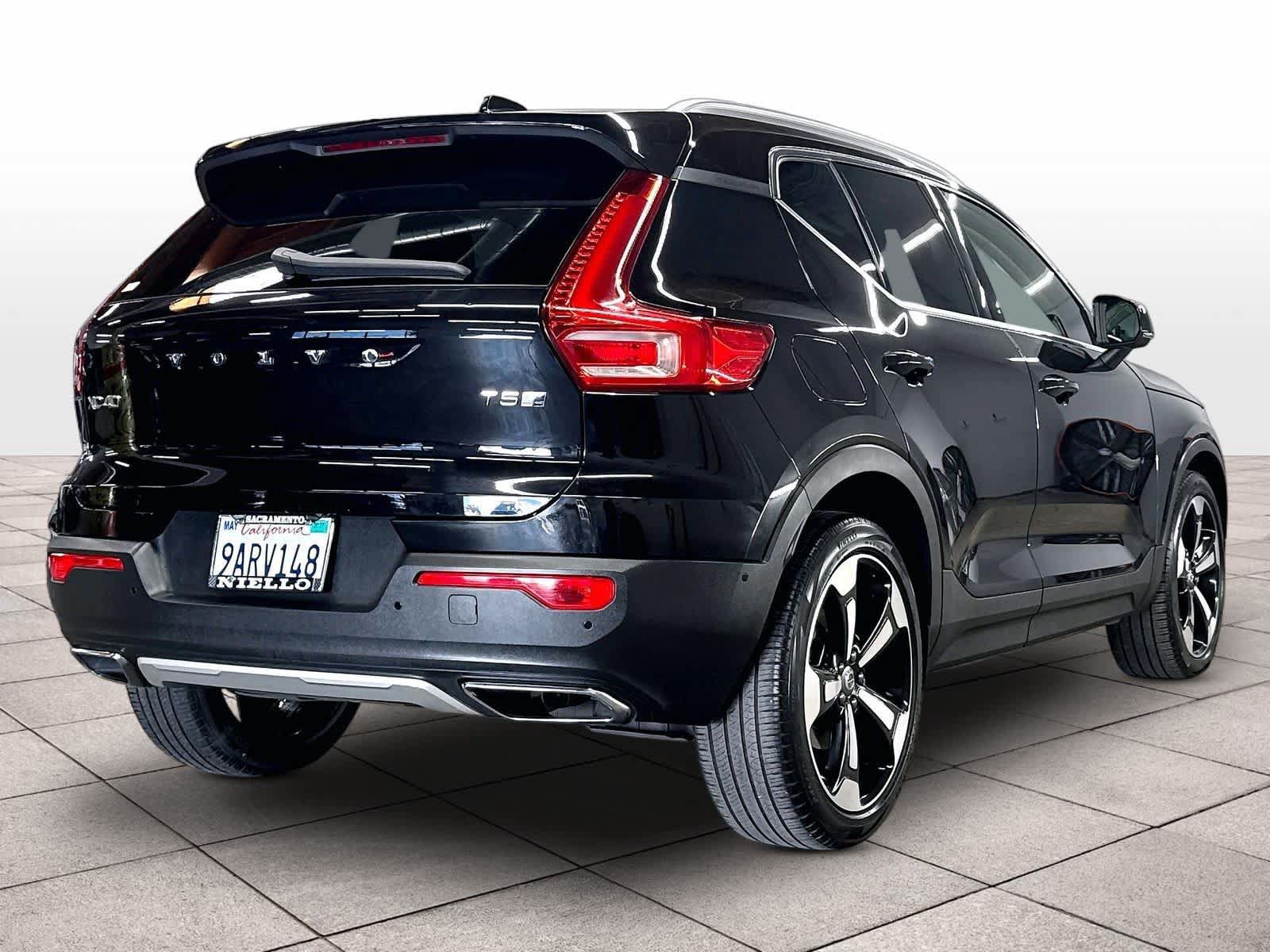 Used 2019 Volvo XC40 T5 Inscription AWD/4WD image 14