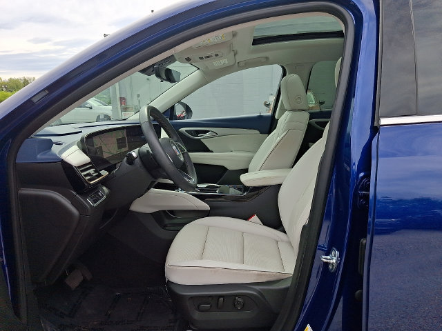 Used 2024 Buick Envision Avenir AWD/4WD image 13