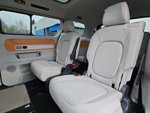 New 2025 Volkswagen ID. Buzz Pro S Plus AWD/4WD image 25