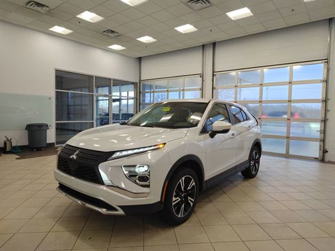 Used 2025 Mitsubishi Eclipse Cross SE image 8