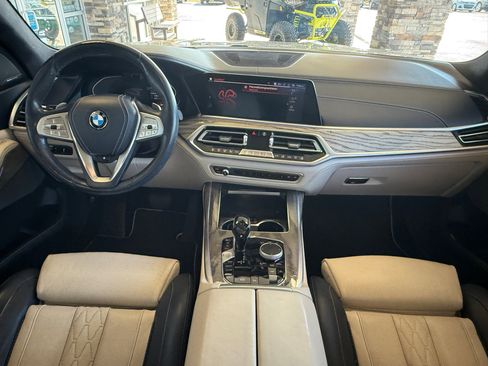 Used 2019 BMW X7 xDrive50i w/ Dynamic Handling Package image 19