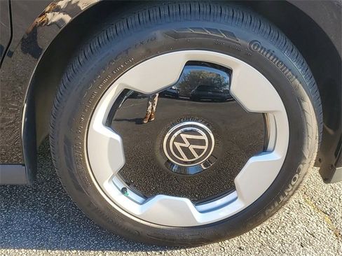 New 2025 Volkswagen ID. Buzz Pro S image 9