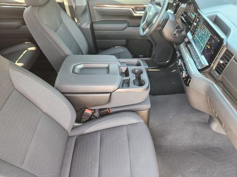 Used 2025 Chevrolet Silverado 1500 LT RWD image 15