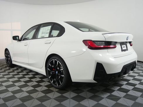 New 2026 BMW 330i Sedan w/ M Sport Package RWD image 5