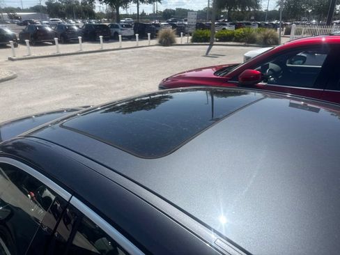 Used 2020 BMW 330i xDrive Sedan w/ Premium Package AWD/4WD image 3