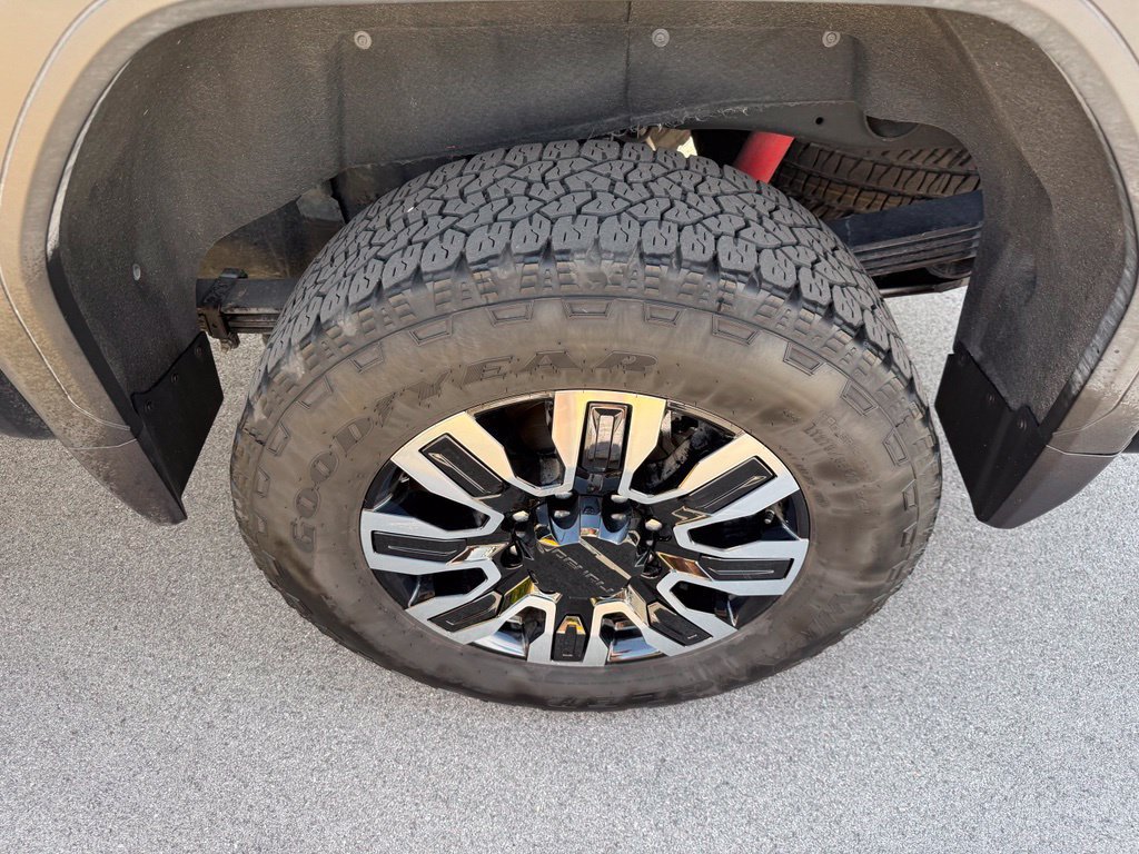 Used 2025 GMC Sierra 2500 Denali Ultimate AWD/4WD image 22