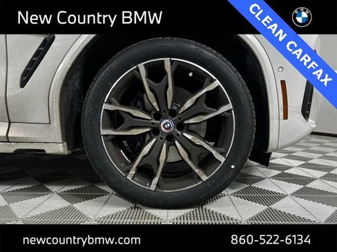 Used 2023 BMW X3 M40i w/ Premium Package image 9
