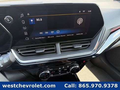 New 2026 Chevrolet Trax RS w/ Driver Confidence Package FWD image 17
